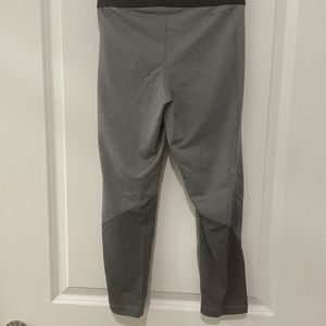 Nike pro dri fit cropped legging - grey